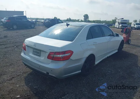 2012 Mercedes-Benz E 550 4Matic из США, поврежденный, VIN WDDHF9BB0CA538349